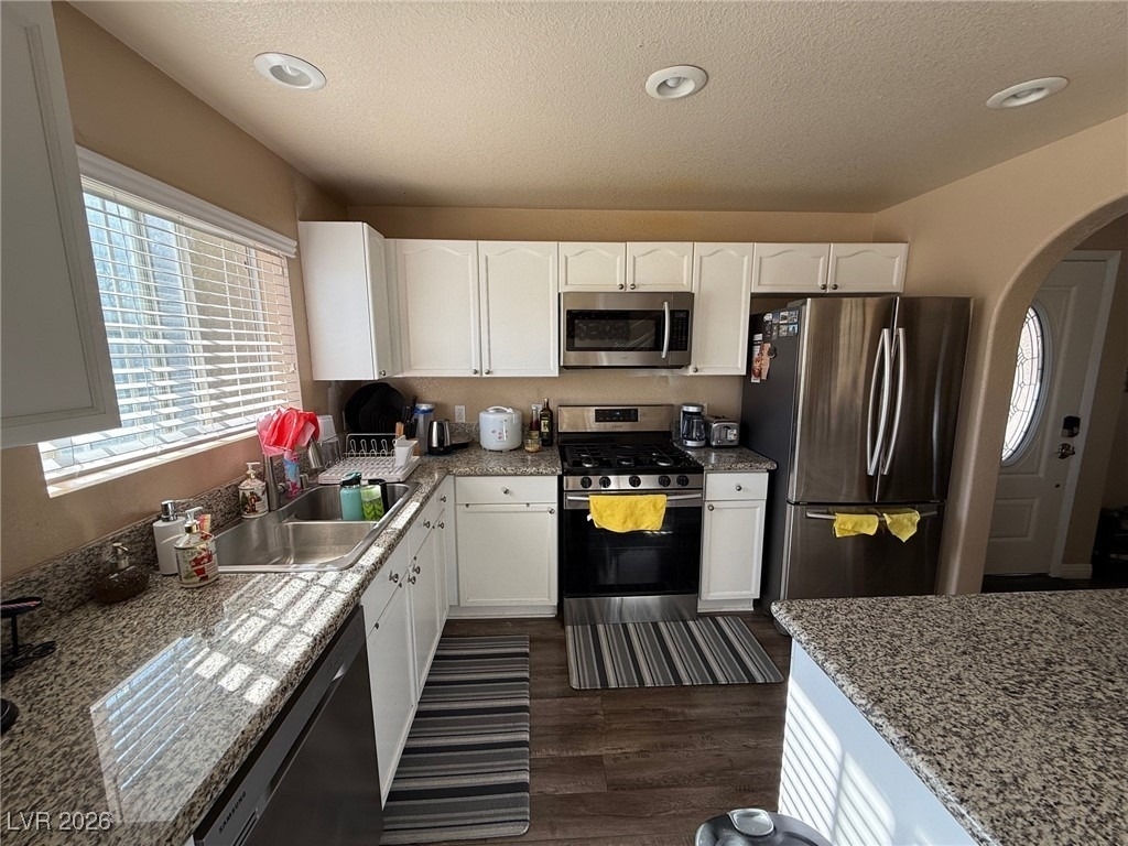 401 Amber Pine Street - Photo 6