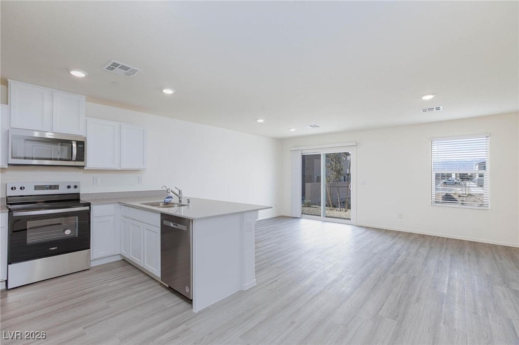 6085 Lily Garden Street - Photo 8