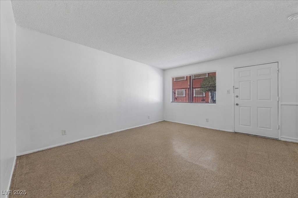 521 S Maryland Parkway - Photo 2