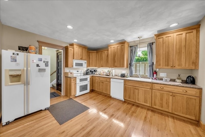 217 Jefferson Avenue - Photo 5
