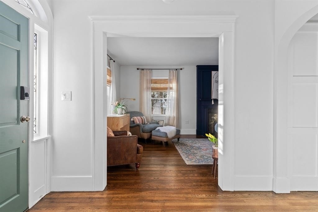 13 Chapin Street - Photo 3