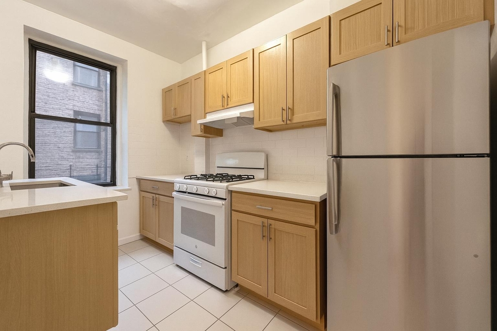 536 Fort Washington Avenue - Photo 1