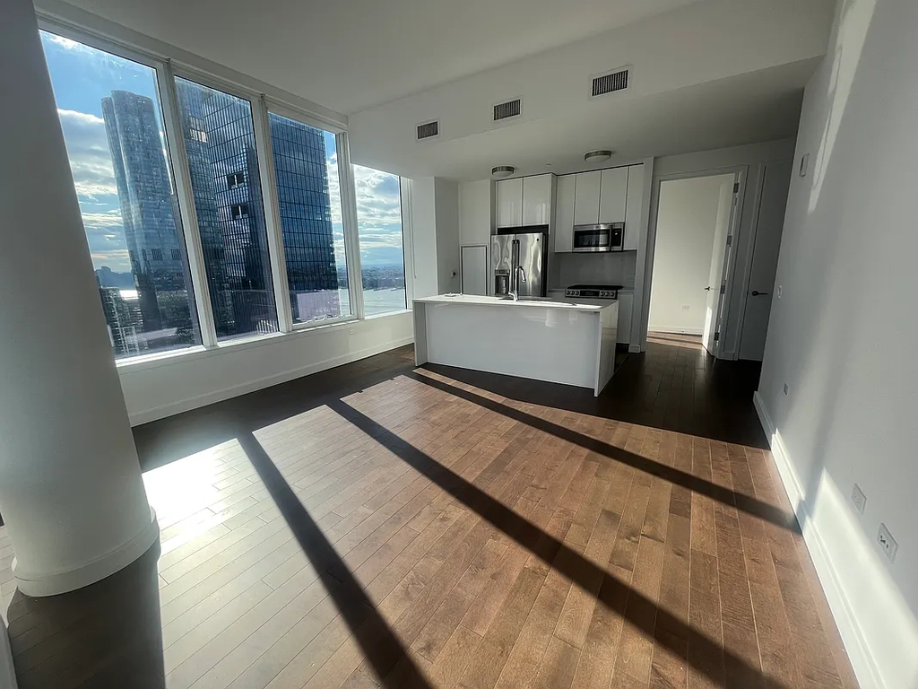 West 36th Street, New York, NY 10018 - Photo 3