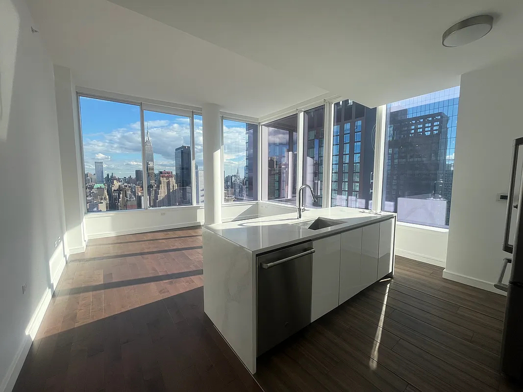 West 36th Street, New York, NY 10018 - Photo 15