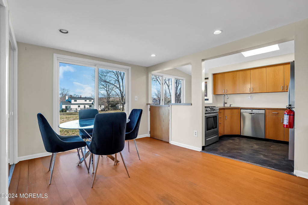 459 W Park Avenue - Photo 3