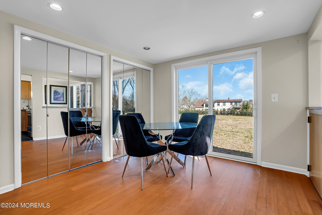459 W Park Avenue - Photo 4