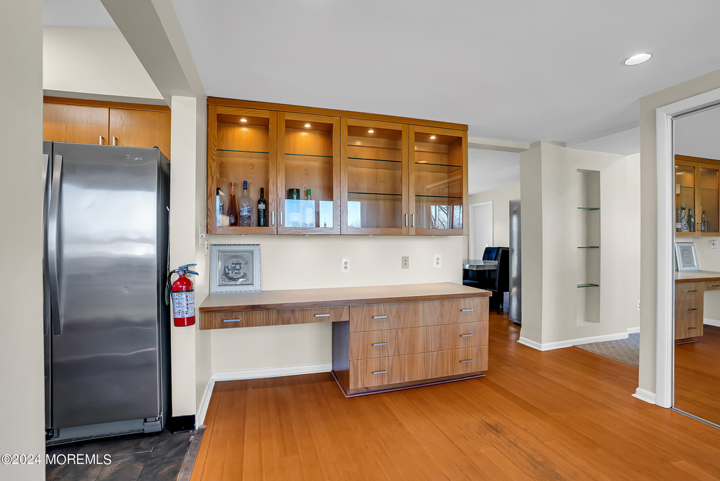 459 W Park Avenue - Photo 5