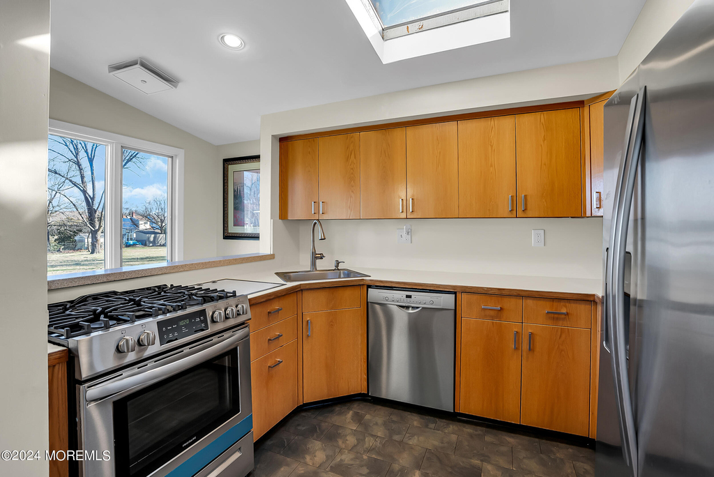 459 W Park Avenue - Photo 7