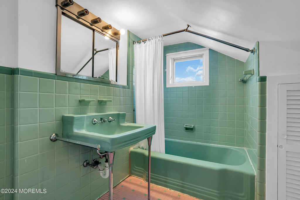 459 W Park Avenue - Photo 19