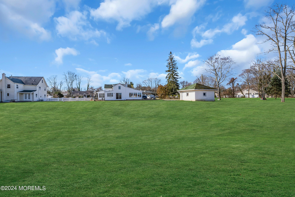 459 W Park Avenue - Photo 21