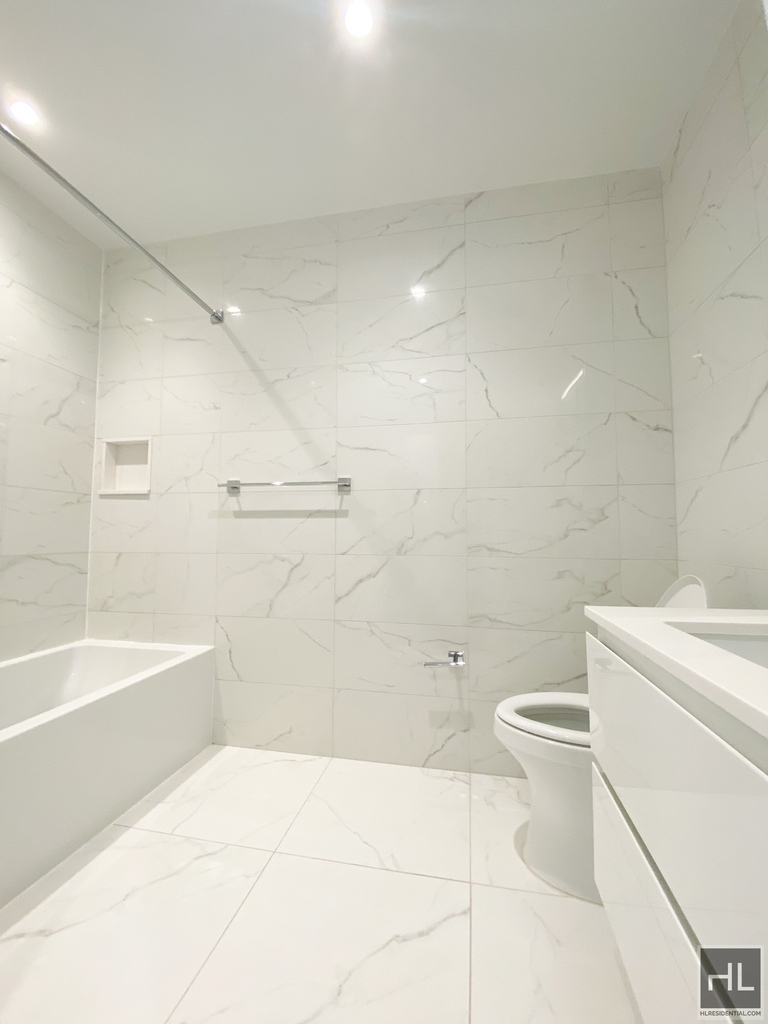 East 44th Street - Photo 3