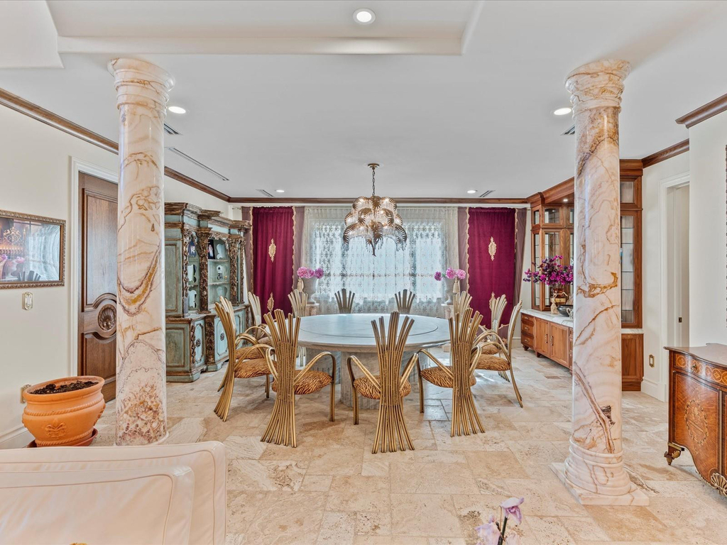 555 Ocean Boulevard - Photo 6