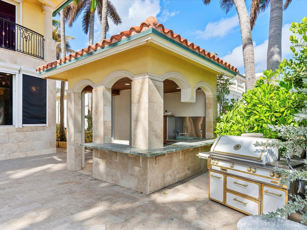 555 Ocean Boulevard - Photo 21