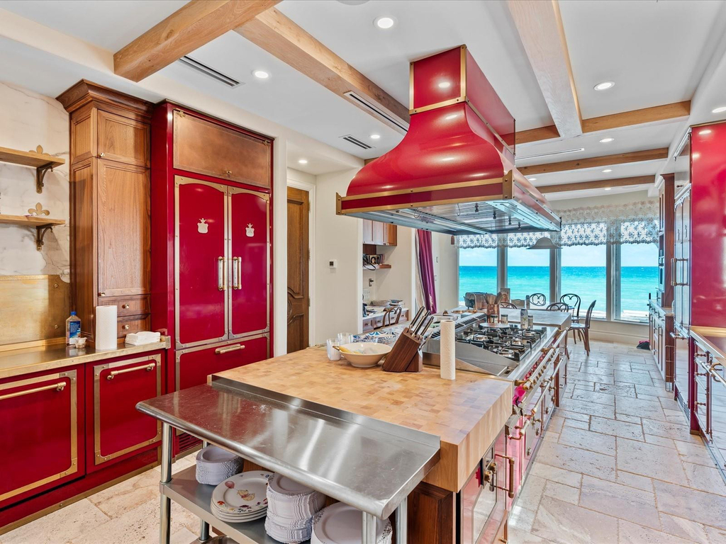 555 Ocean Boulevard - Photo 14