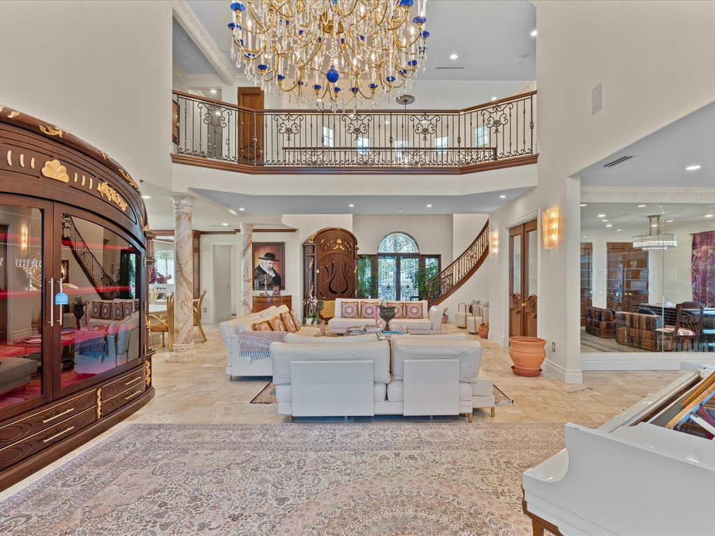 555 Ocean Boulevard - Photo 10