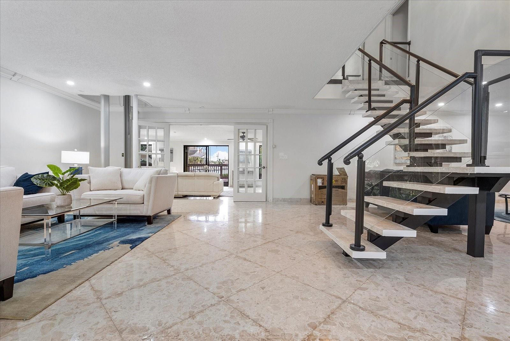 1240 Sw 14th Avenue - Photo 5
