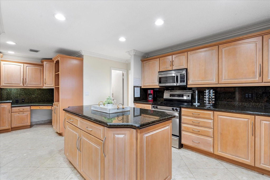 1240 Sw 14th Avenue - Photo 18