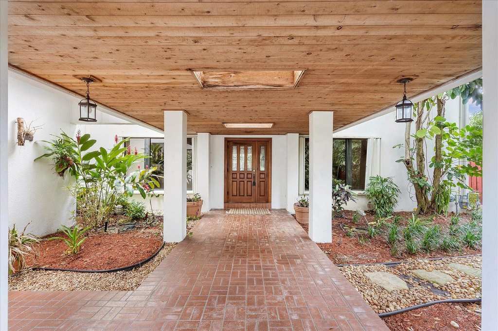 1240 Sw 14th Avenue - Photo 4