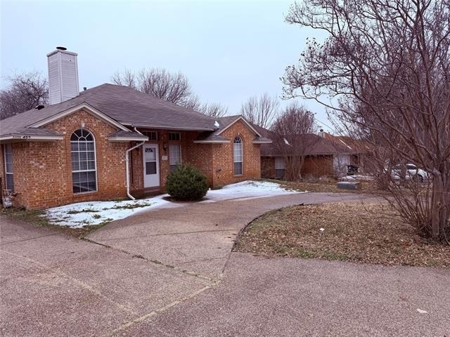 453 Strata Drive - Photo 0