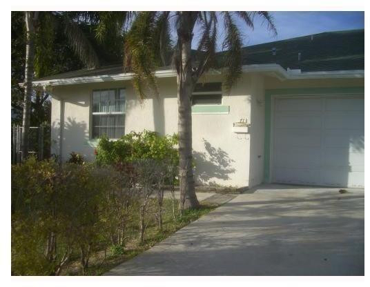 713 Ne 4th Street - Photo 0