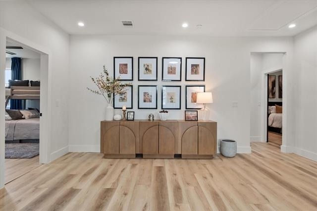 4029 Ivanhoe Lane - Photo 14