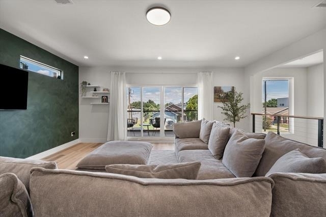 4029 Ivanhoe Lane - Photo 20