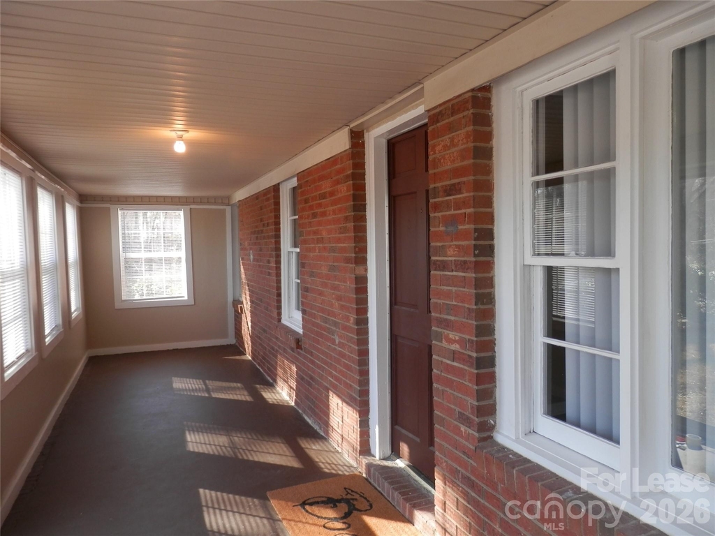 67 Barber Street Nw - Photo 2