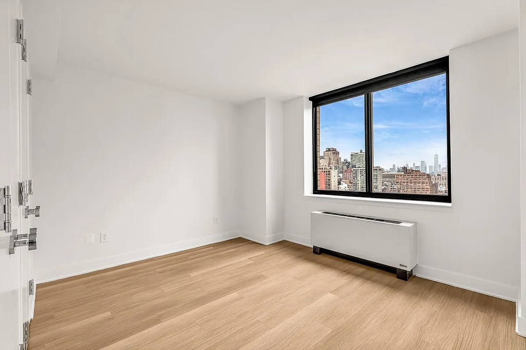 West 42nd Street, New York, NY 10036 - Photo 4