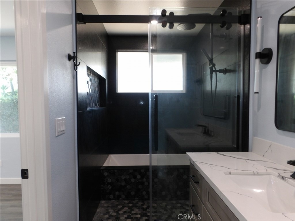 2737 Burly Ave - Photo 10
