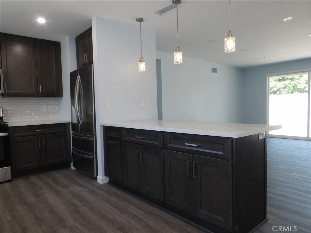 2737 Burly Ave - Photo 5