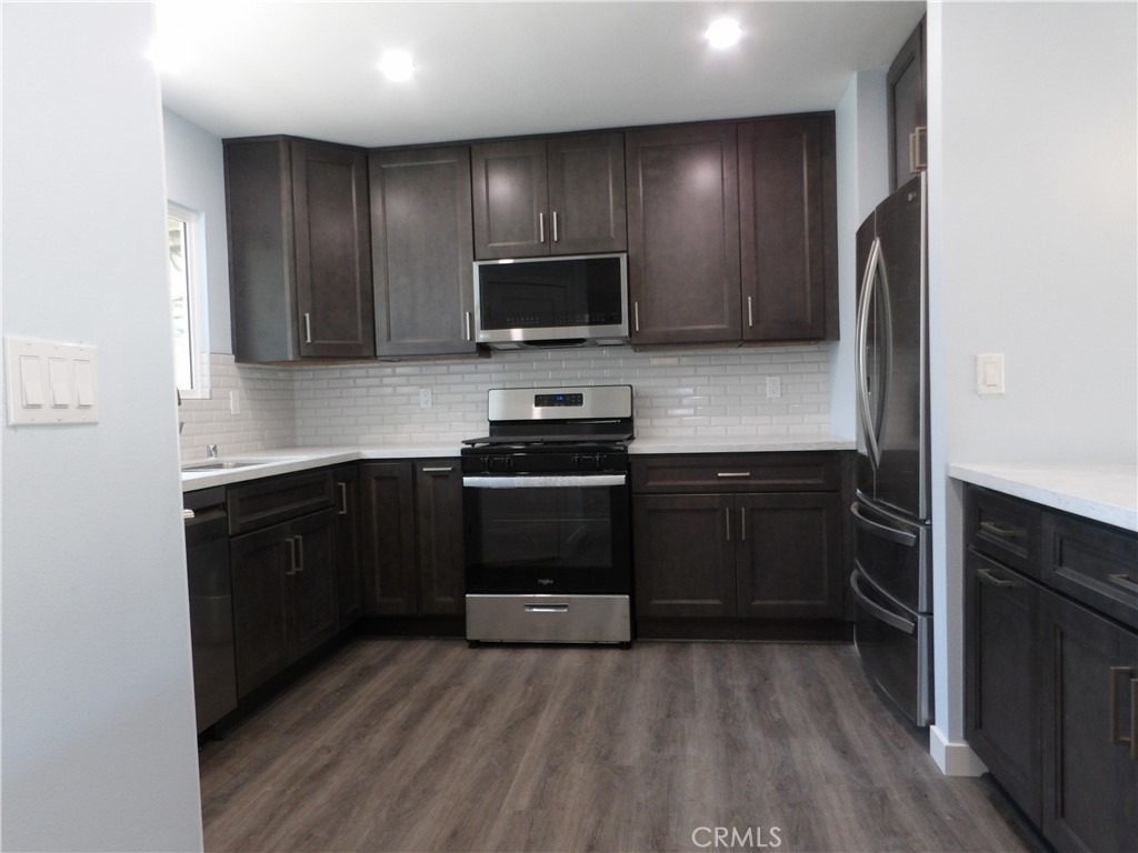 2737 Burly Ave - Photo 4