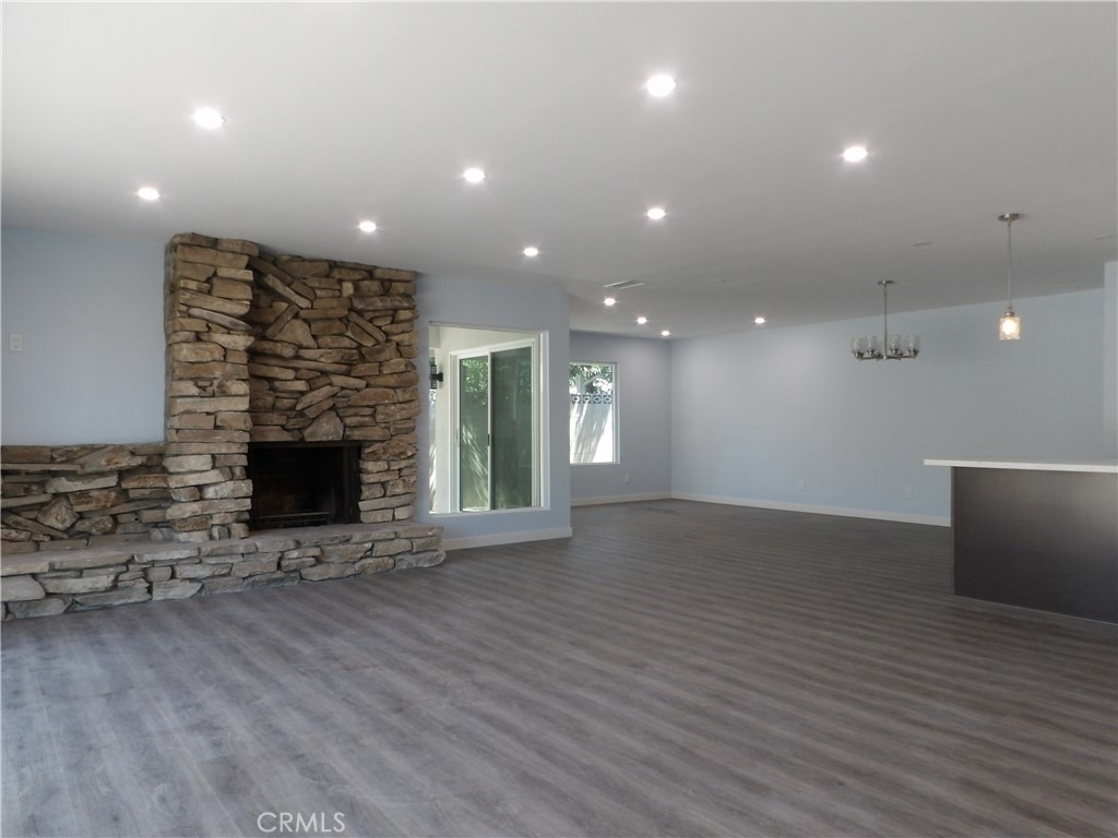 2737 Burly Ave - Photo 1