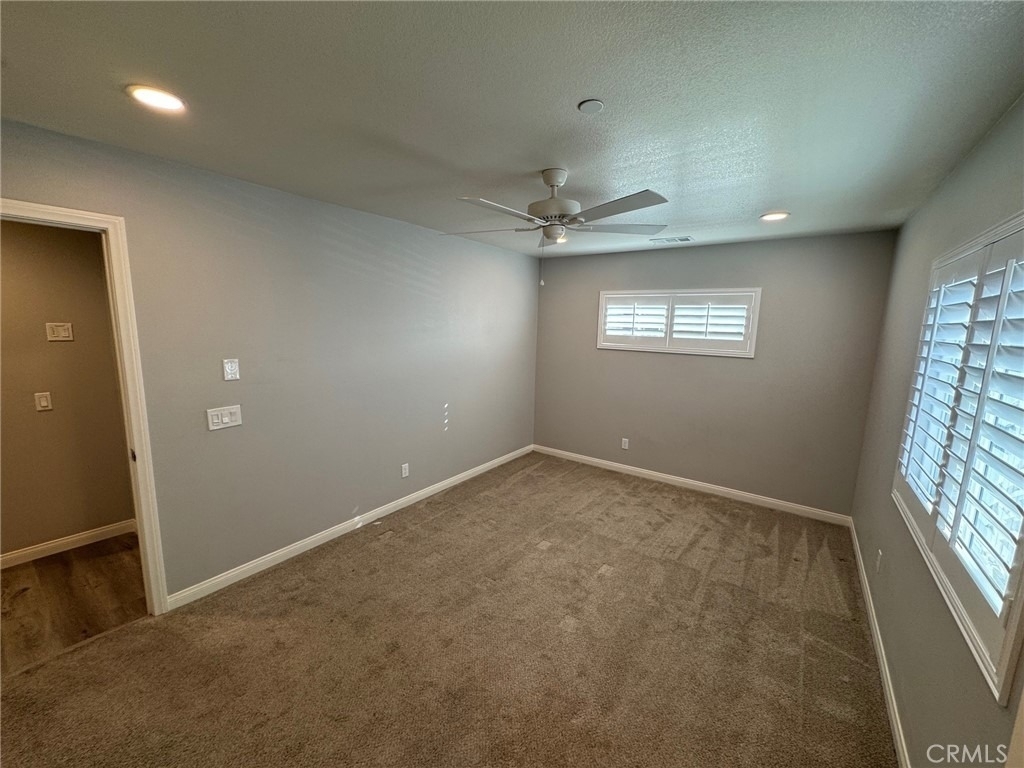 501 Villa Way - Photo 24