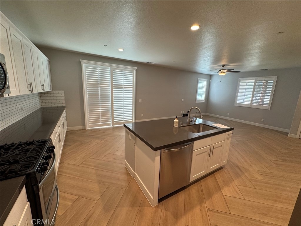 501 Villa Way - Photo 9