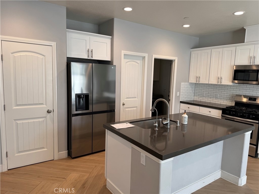 501 Villa Way - Photo 11