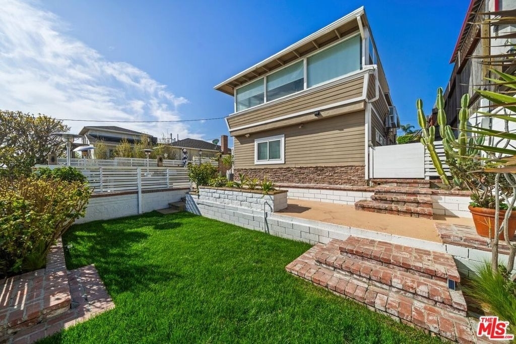 7520 Earldom Avenue - Photo 11
