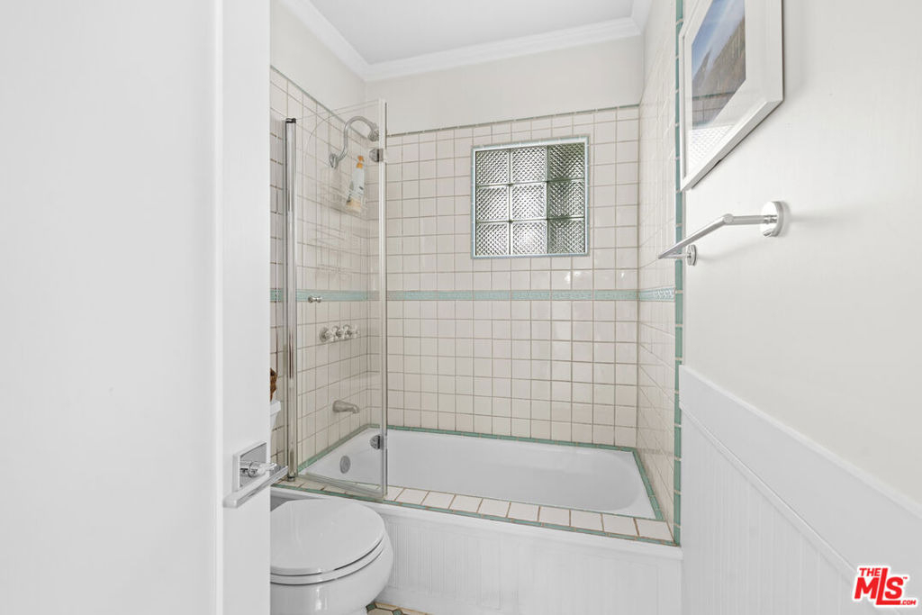 7520 Earldom Avenue - Photo 19