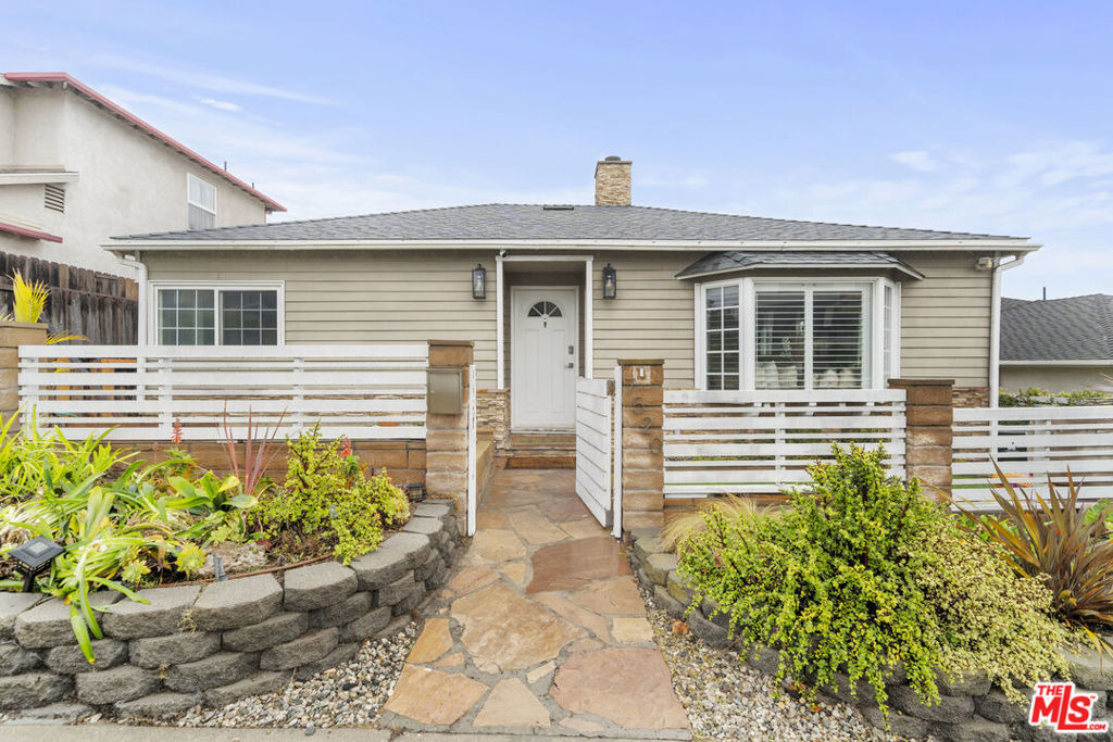 7520 Earldom Avenue - Photo 1