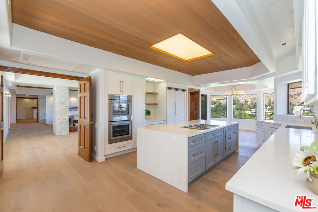 5109 Lakeview Canyon Road - Photo 7