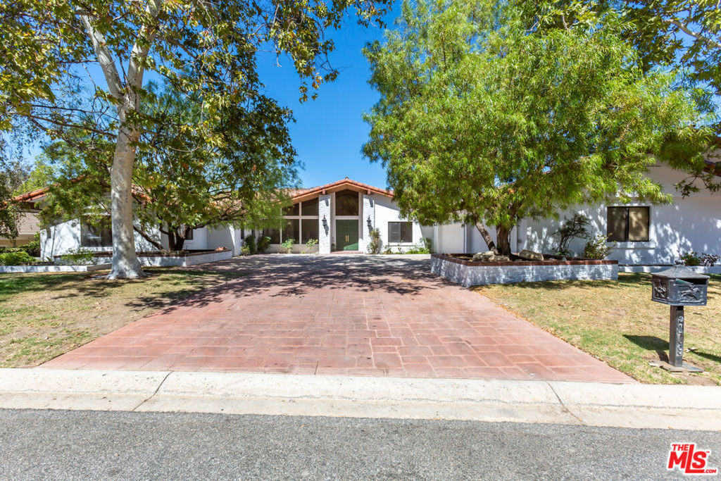 5109 Lakeview Canyon Road - Photo 6