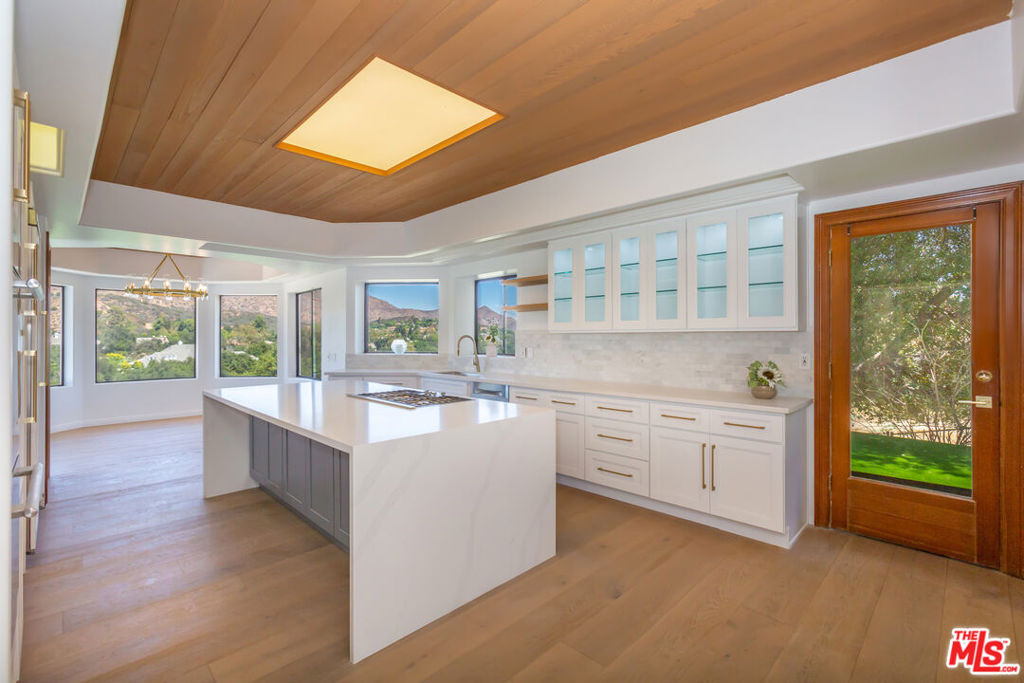 5109 Lakeview Canyon Road - Photo 3