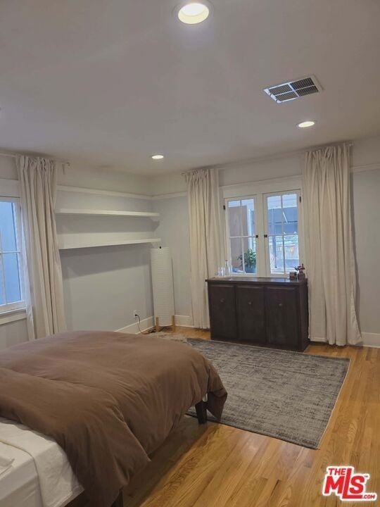 2122 N Hillhurst Avenue - Photo 5