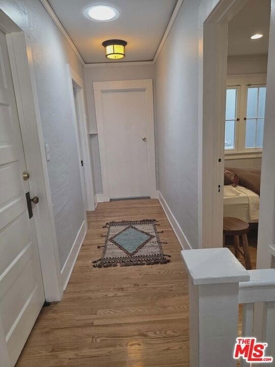 2122 N Hillhurst Avenue - Photo 7
