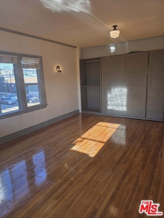 1275 N Wilton Place - Photo 0