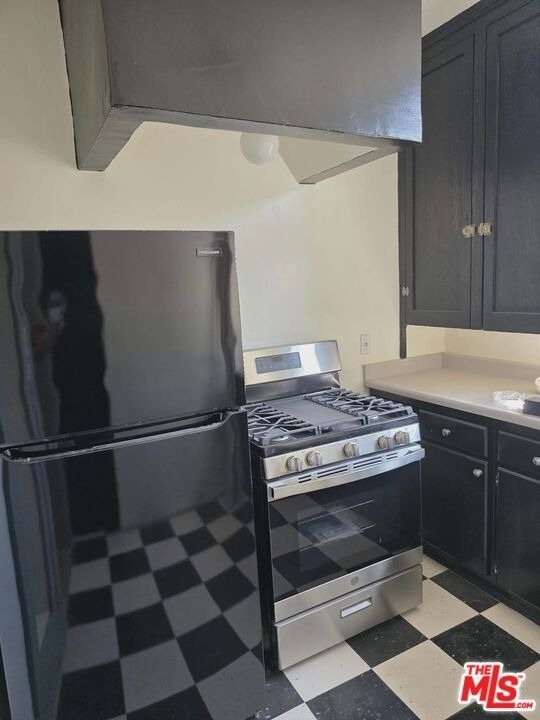 1275 N Wilton Place - Photo 1