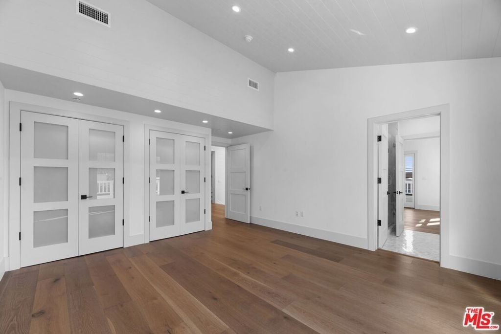 566 Ida Street - Photo 25