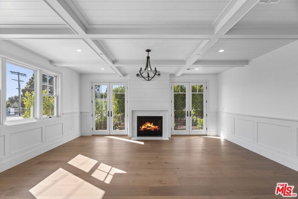 566 Ida Street - Photo 4