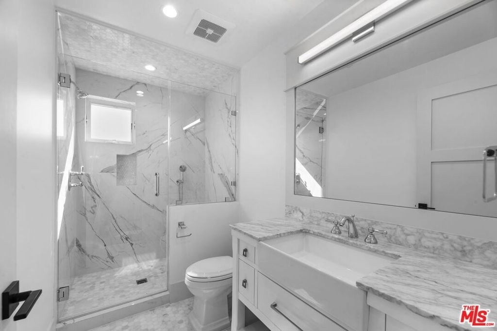 566 Ida Street - Photo 36