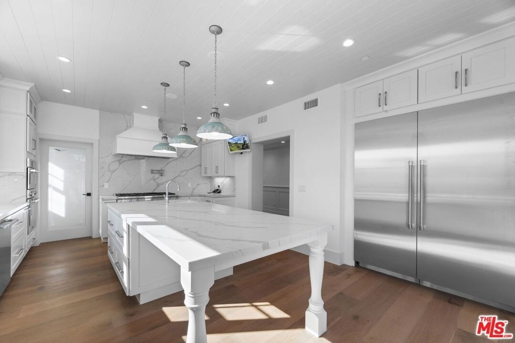 566 Ida Street - Photo 14