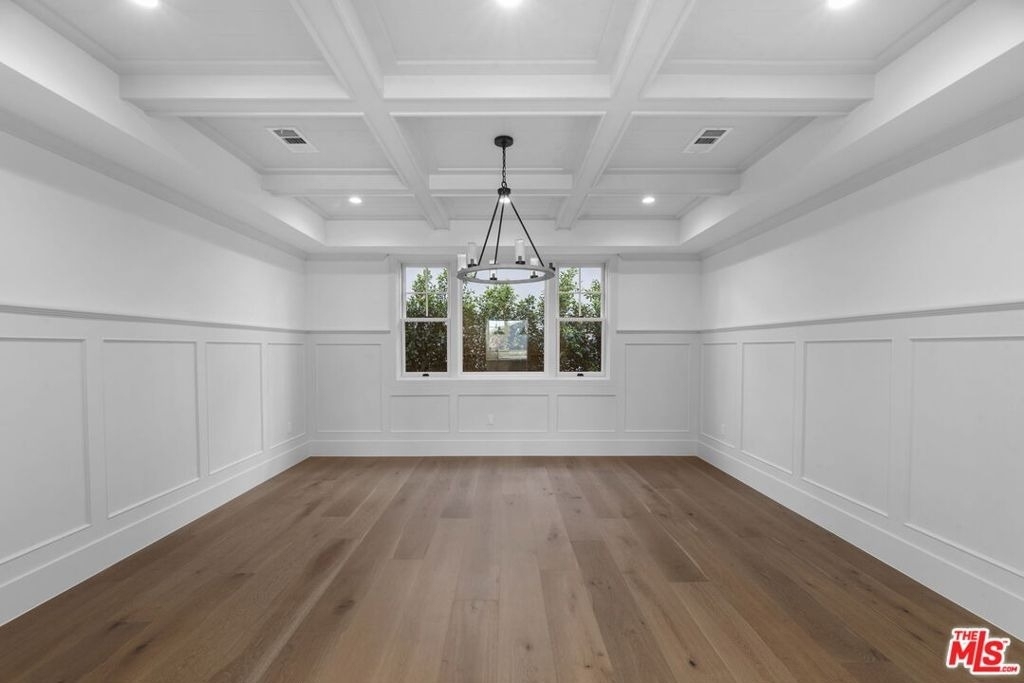 566 Ida Street - Photo 6